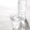 酸素水と水素水の違いを<span>比較</span>　効果・飲むタイミングと通販の選び方